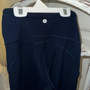Great condition lululemon flare leggings. So hard to find in store! Worn twice.